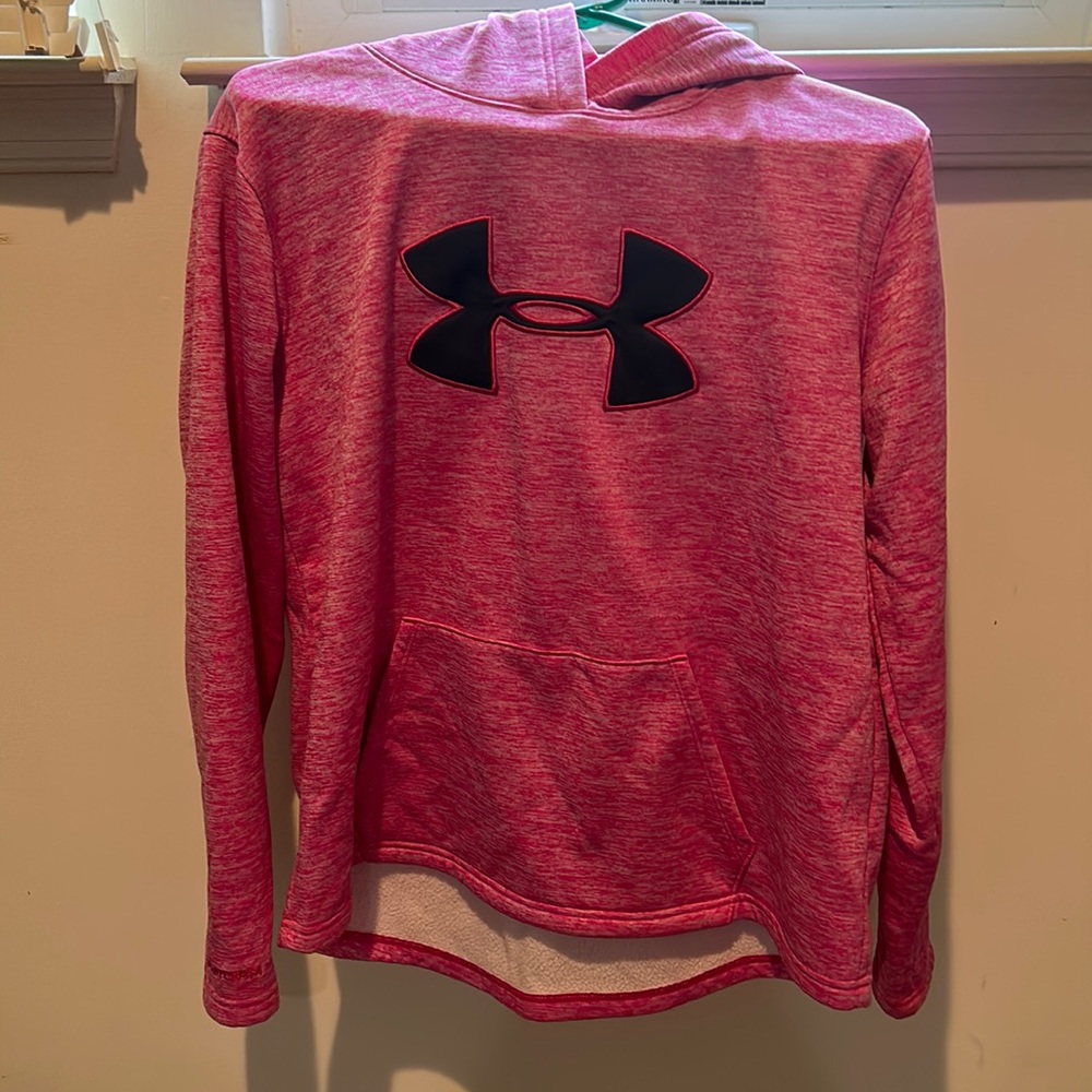 Women’s large under Armour sweatshirt in good condition